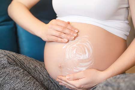 Como-evitar-estrias-en-embarazo